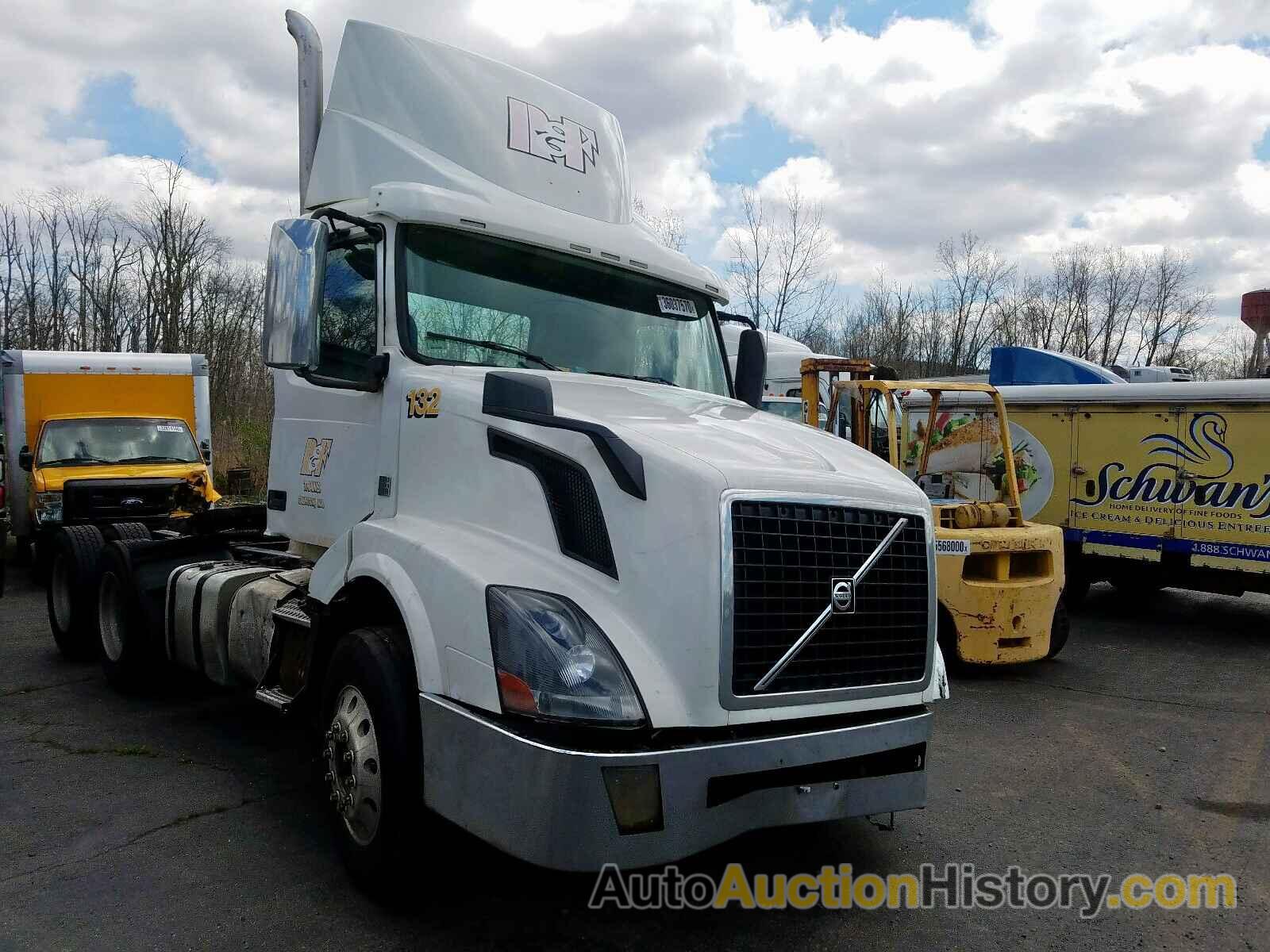 2012 VOLVO VN VNL, 4V4NC9EH1CN548424