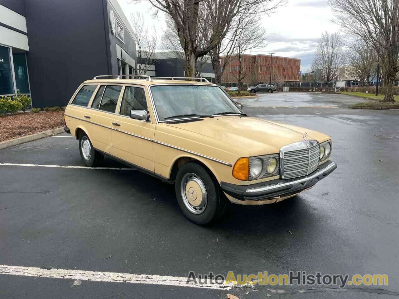 1979 MERCEDES-BENZ 230-CLASS, 12308312004340