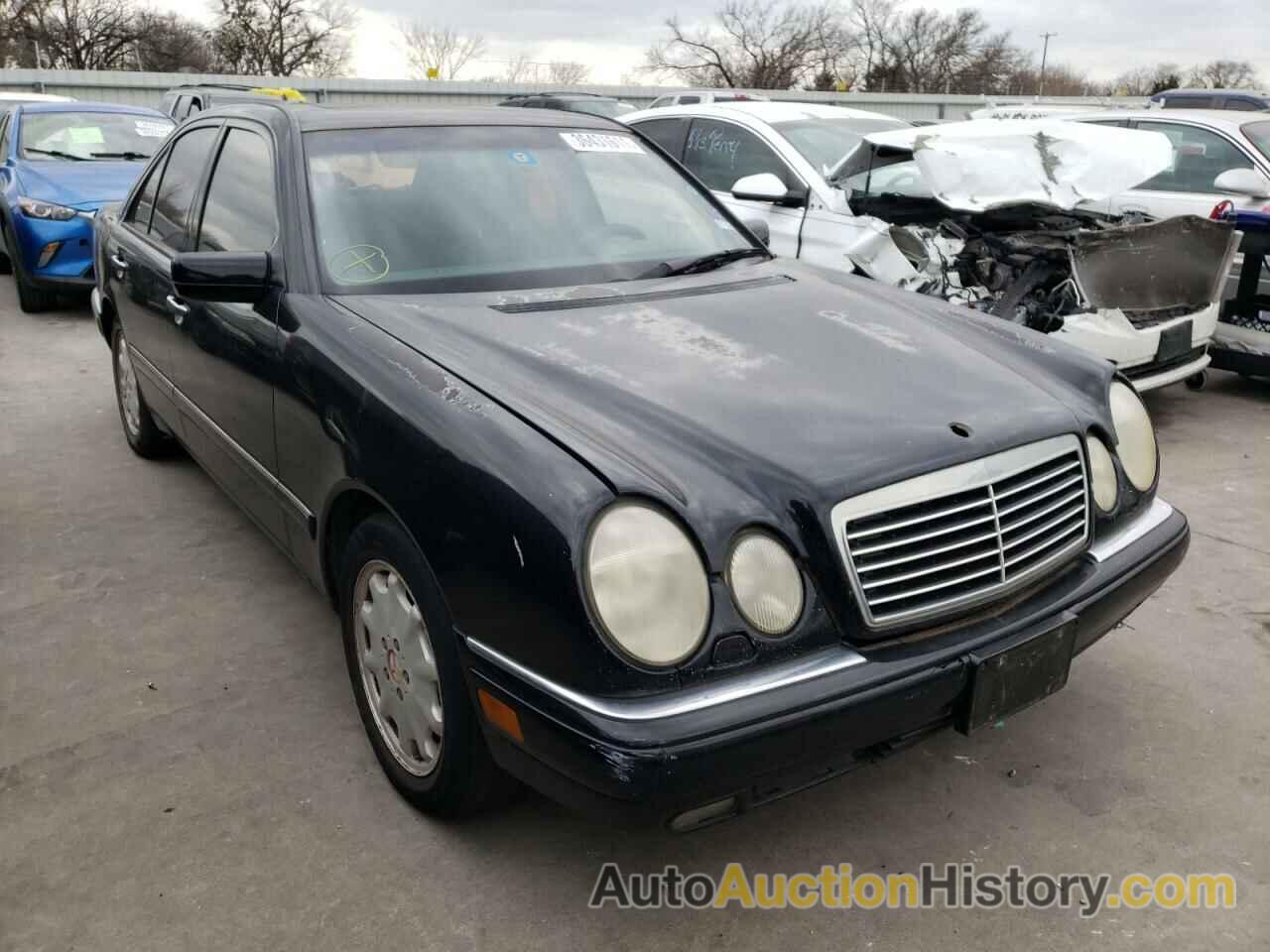 1998 MERCEDES-BENZ E CLASS 320, WDBJF65F8WA667810