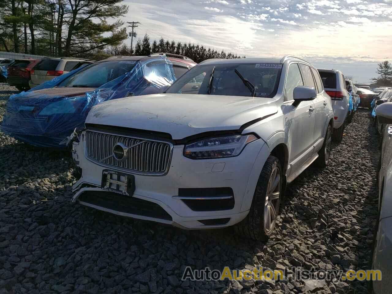 2016 VOLVO XC90 T8, YV4BC0PL7G1054073