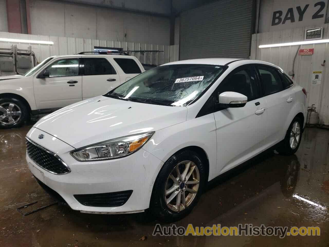 FORD FOCUS SE, 1FADP3F26FL254896