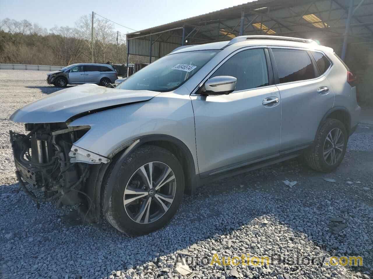 NISSAN ROGUE SV, 5N1AT2MV9HC827725