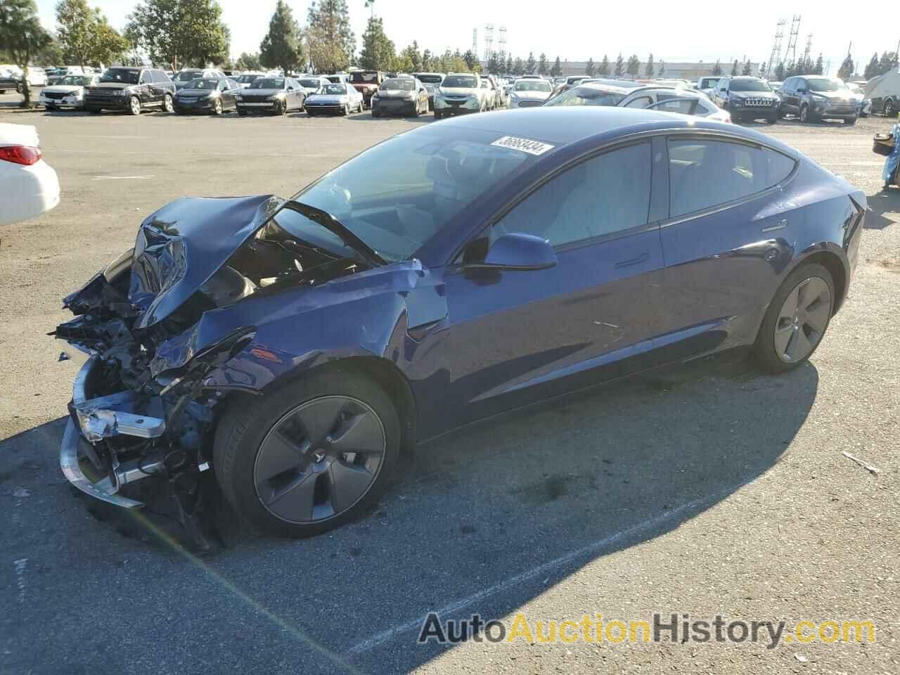 TESLA MODEL 3, 5YJ3E1EA2NF135429