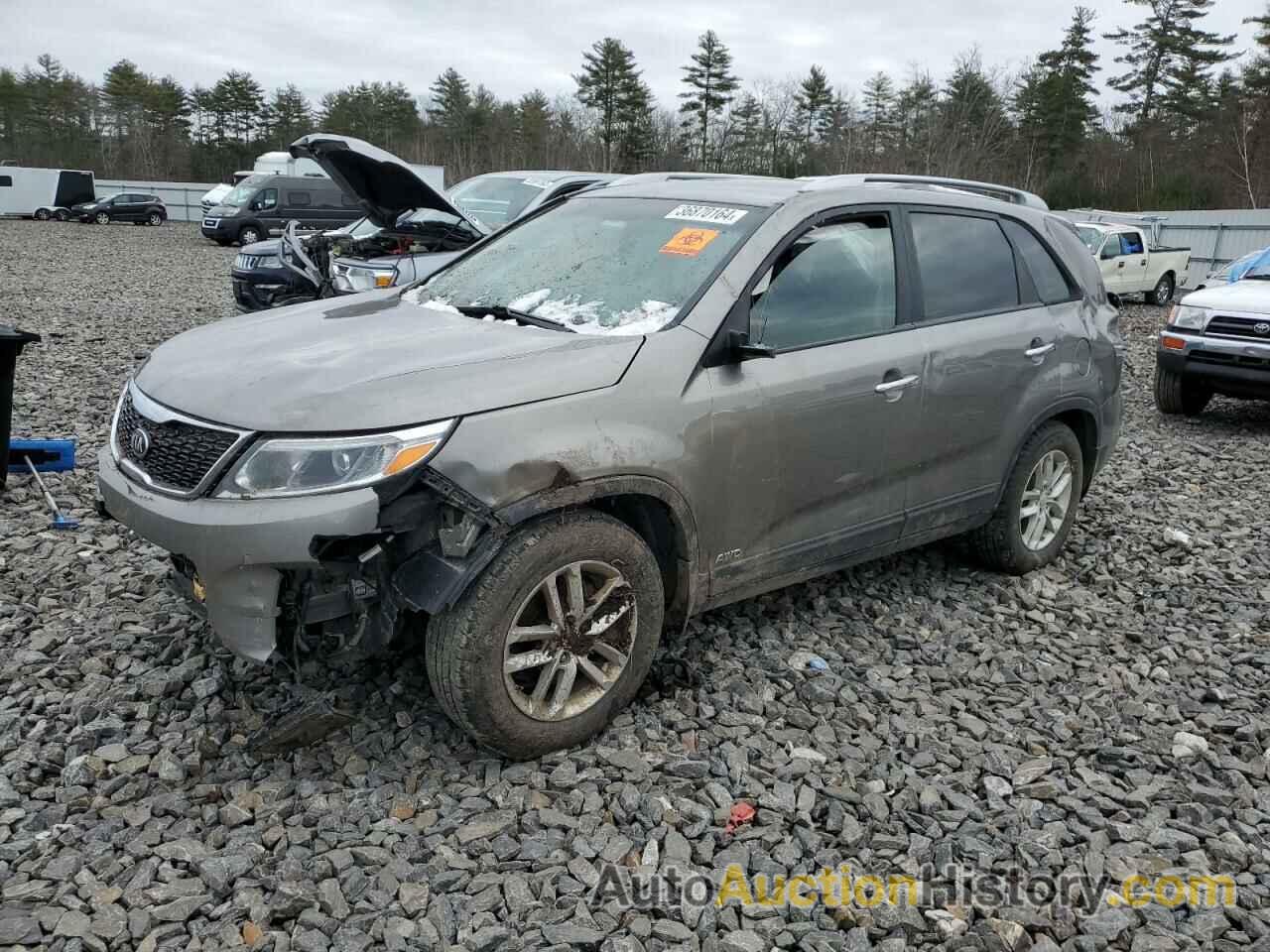 KIA SORENTO LX, 5XYKTCA66EG454792