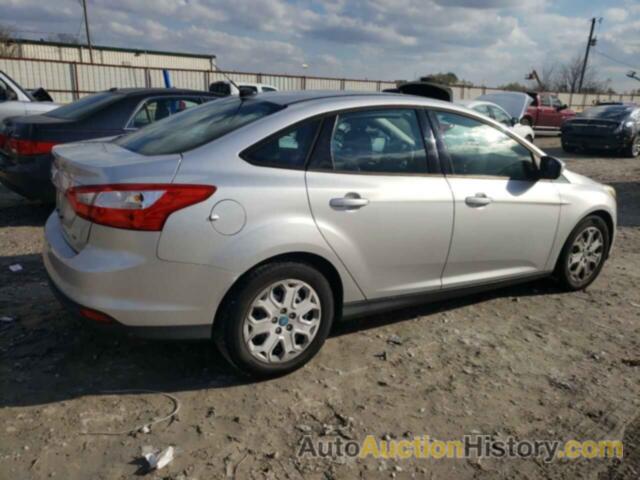 FORD FOCUS SE, 1FAHP3F29CL262942