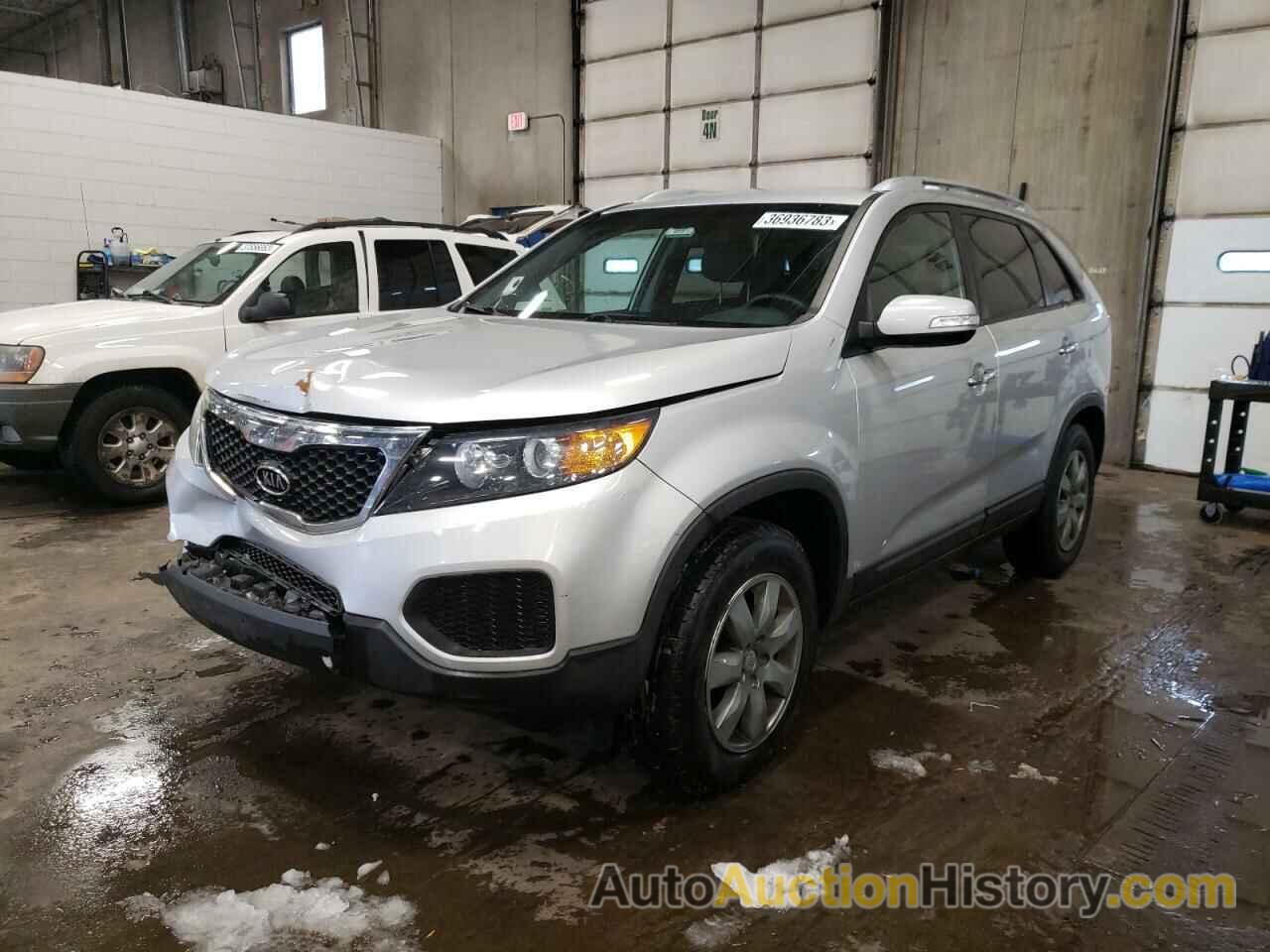 2013 KIA SORENTO LX, 5XYKT4A20DG402818