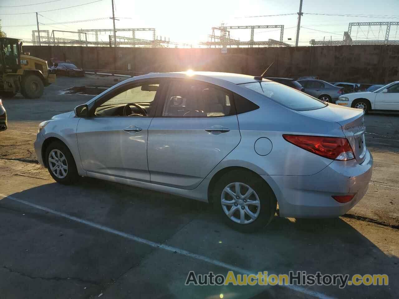 HYUNDAI ACCENT GLS, KMHCT4AE8CU223126