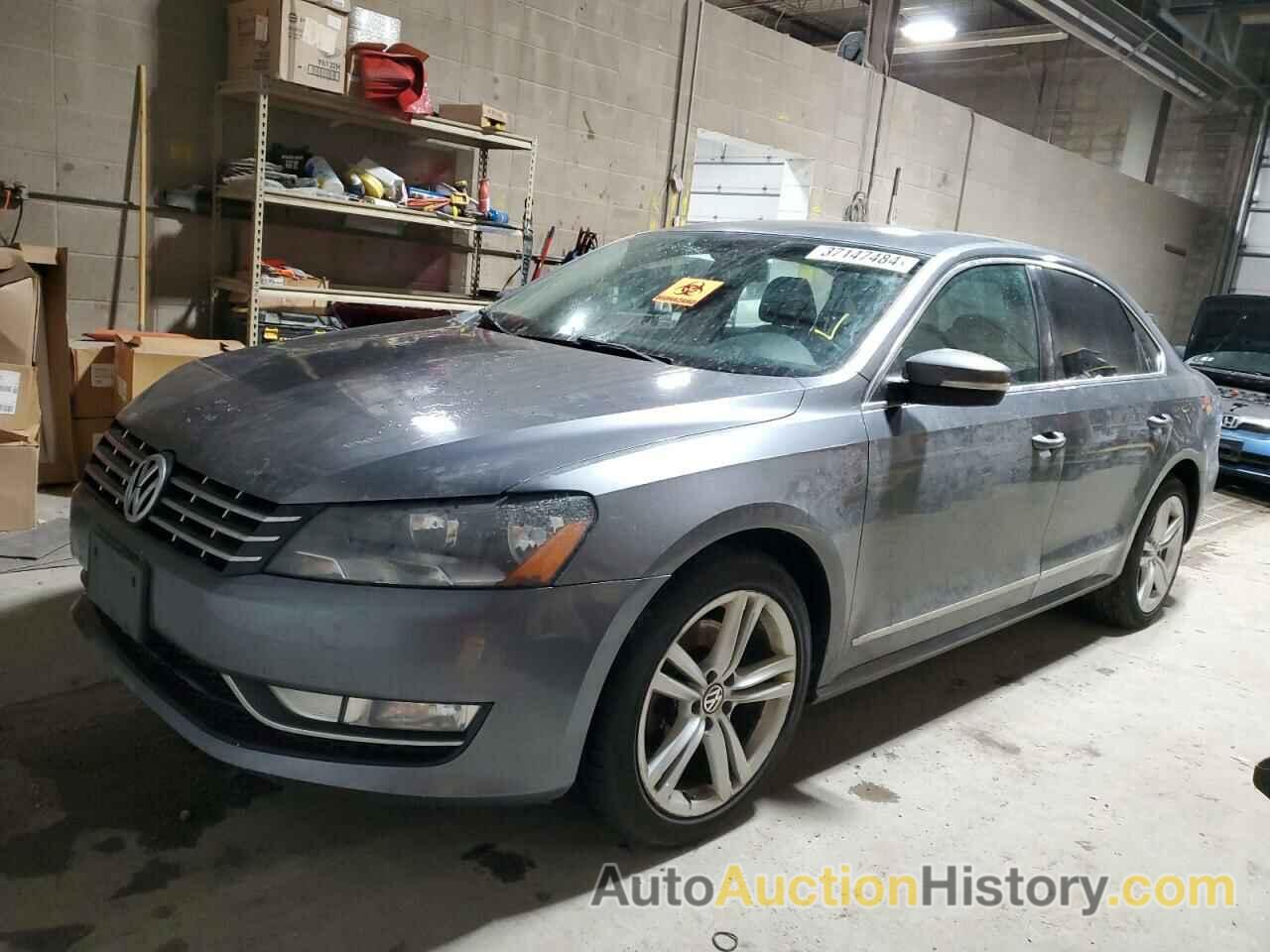 VOLKSWAGEN PASSAT SEL, 1VWCN7A32DC045488