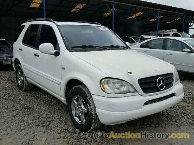 2000 MERCEDES-BENZ ML320, 4JGAB54E2YA169584