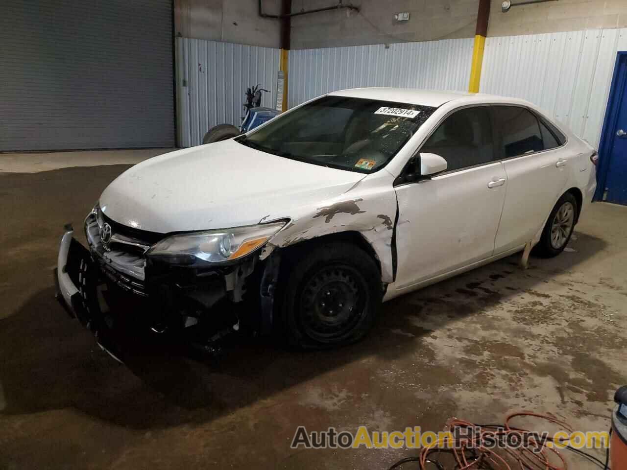TOYOTA CAMRY LE, 4T4BF1FK4FR506651