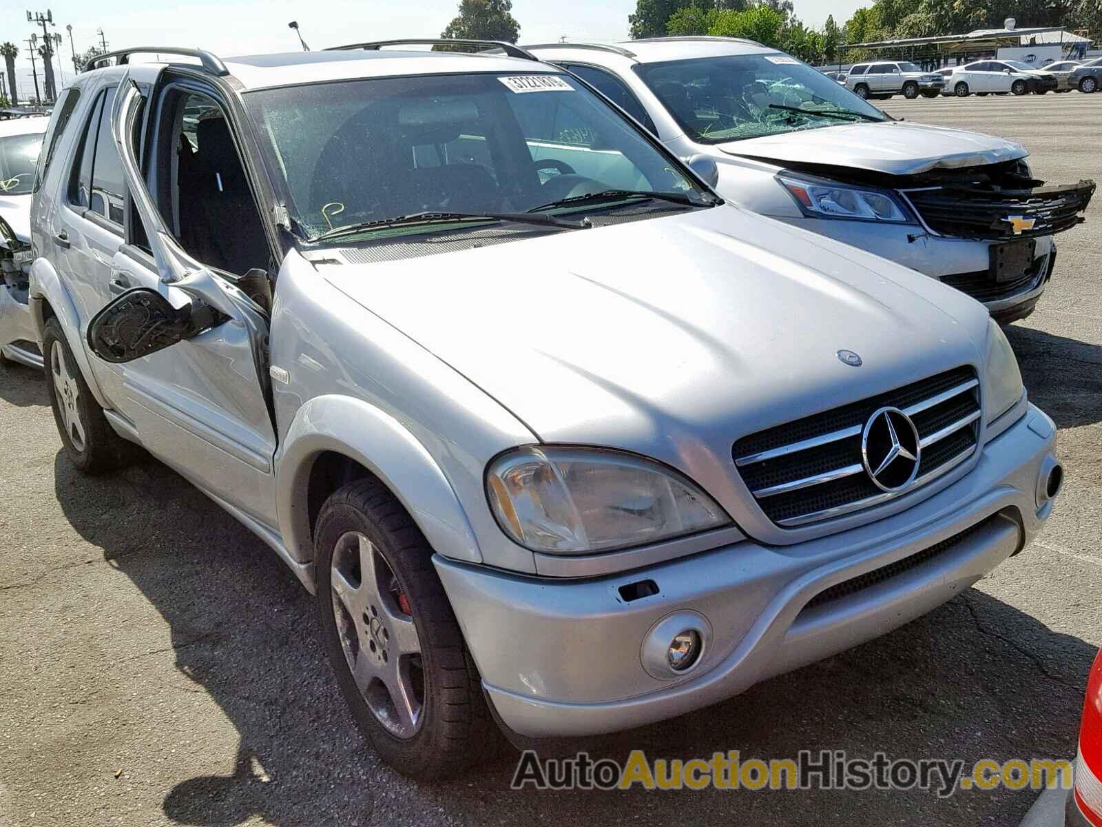 2000 MERCEDES-BENZ ML 55, 4JGAB74E2YA208461