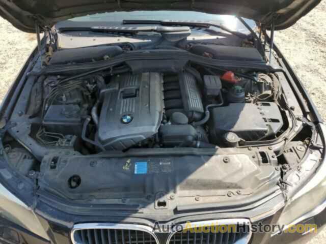 BMW 5 SERIES I, WBANE73526CM37283