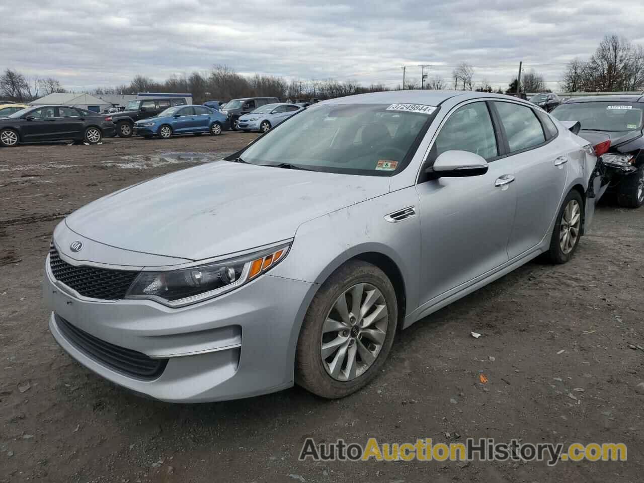 KIA OPTIMA LX, 5XXGT4L31HG130656