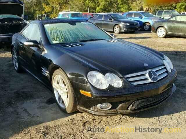 2007 MERCEDES-BENZ SL550, WDBSK71F37F119651