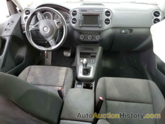 VOLKSWAGEN TIGUAN S, WVGAV7AX2HK049772