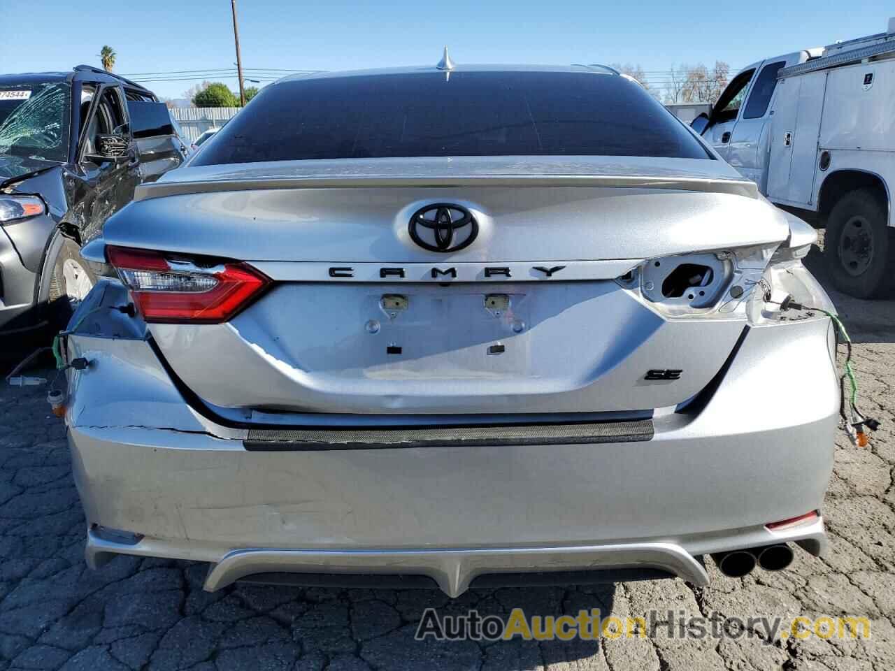 TOYOTA CAMRY SE, 4T1G11AK5NU687036