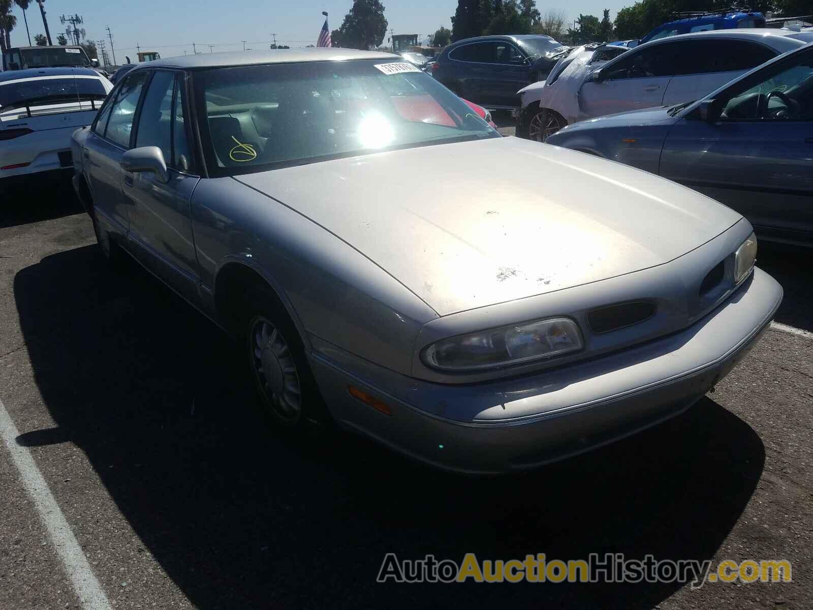 1997 OLDSMOBILE 88 BASE, 1G3HN52K0V4852820