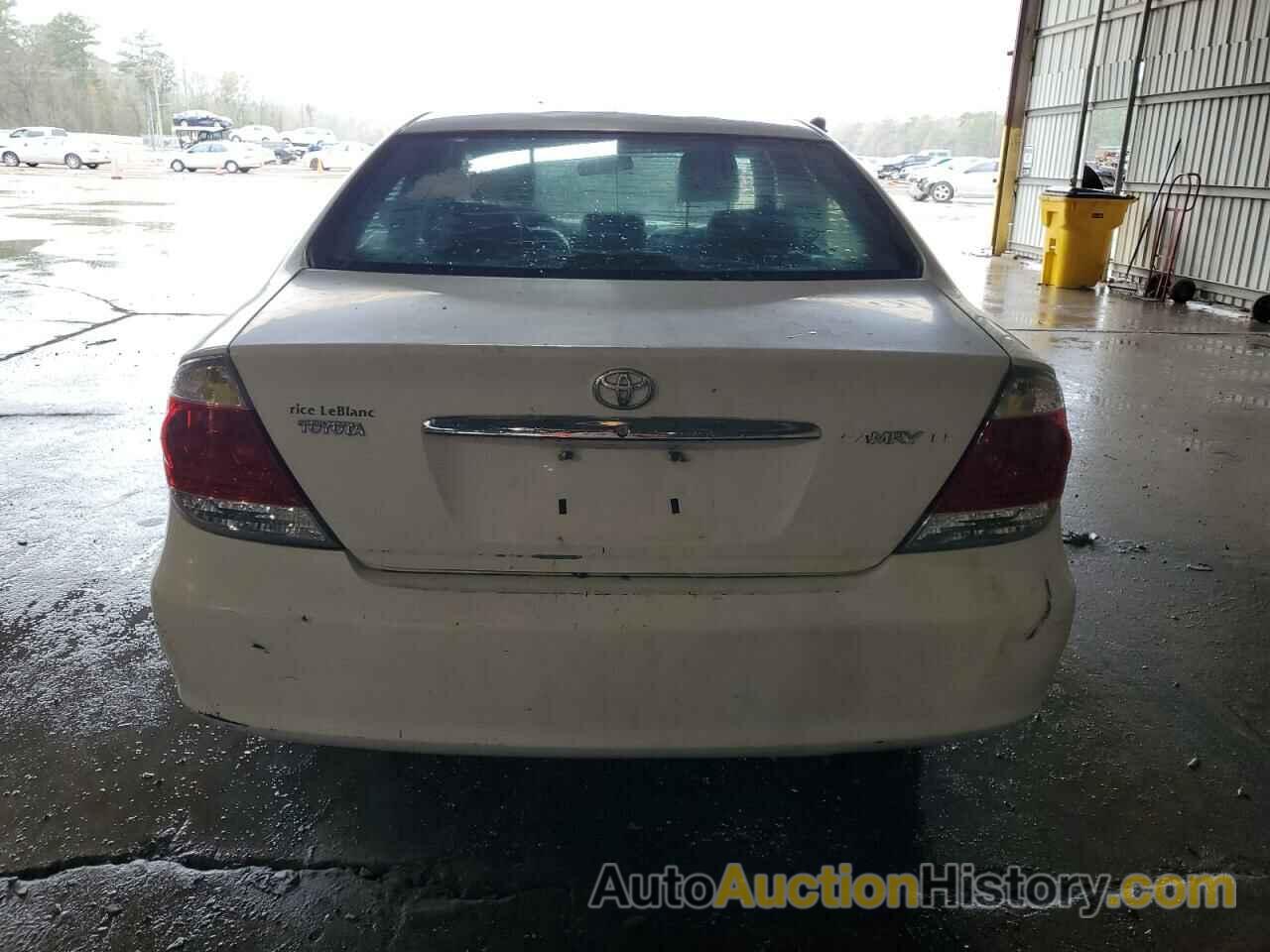 TOYOTA CAMRY LE, 4T1BE32K25U390797