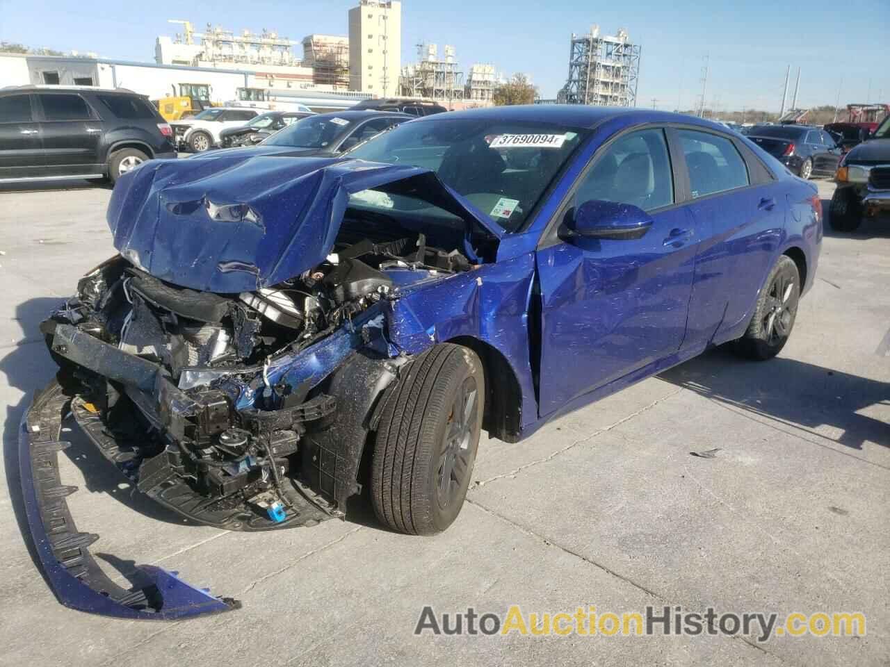 HYUNDAI ELANTRA SEL, KMHLM4AG1NU362113