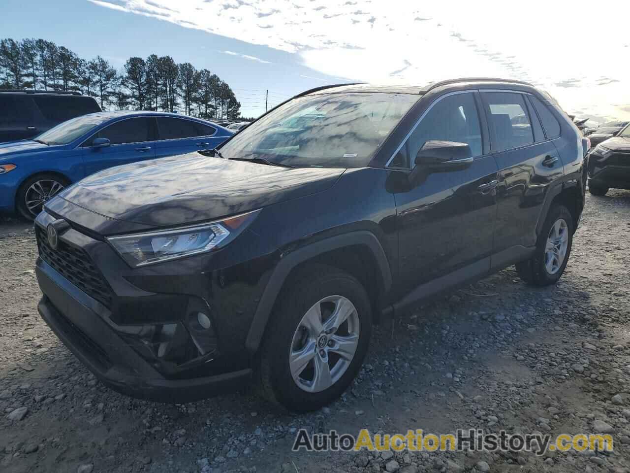 TOYOTA RAV4 XLE, 2T3W1RFV9KW005551