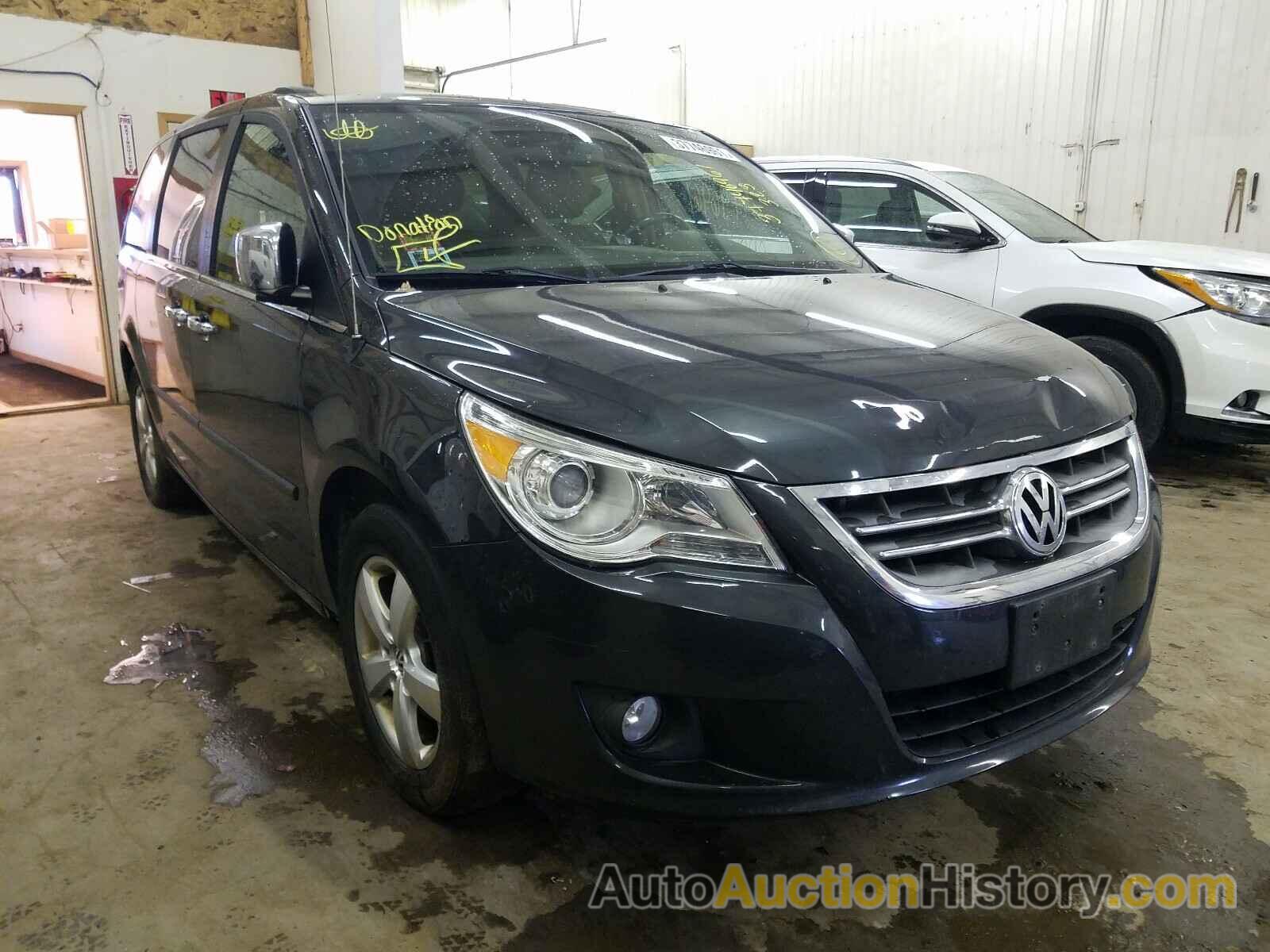 2011 VOLKSWAGEN ROUTAN SEL, 2V4RW6DG1BR645853