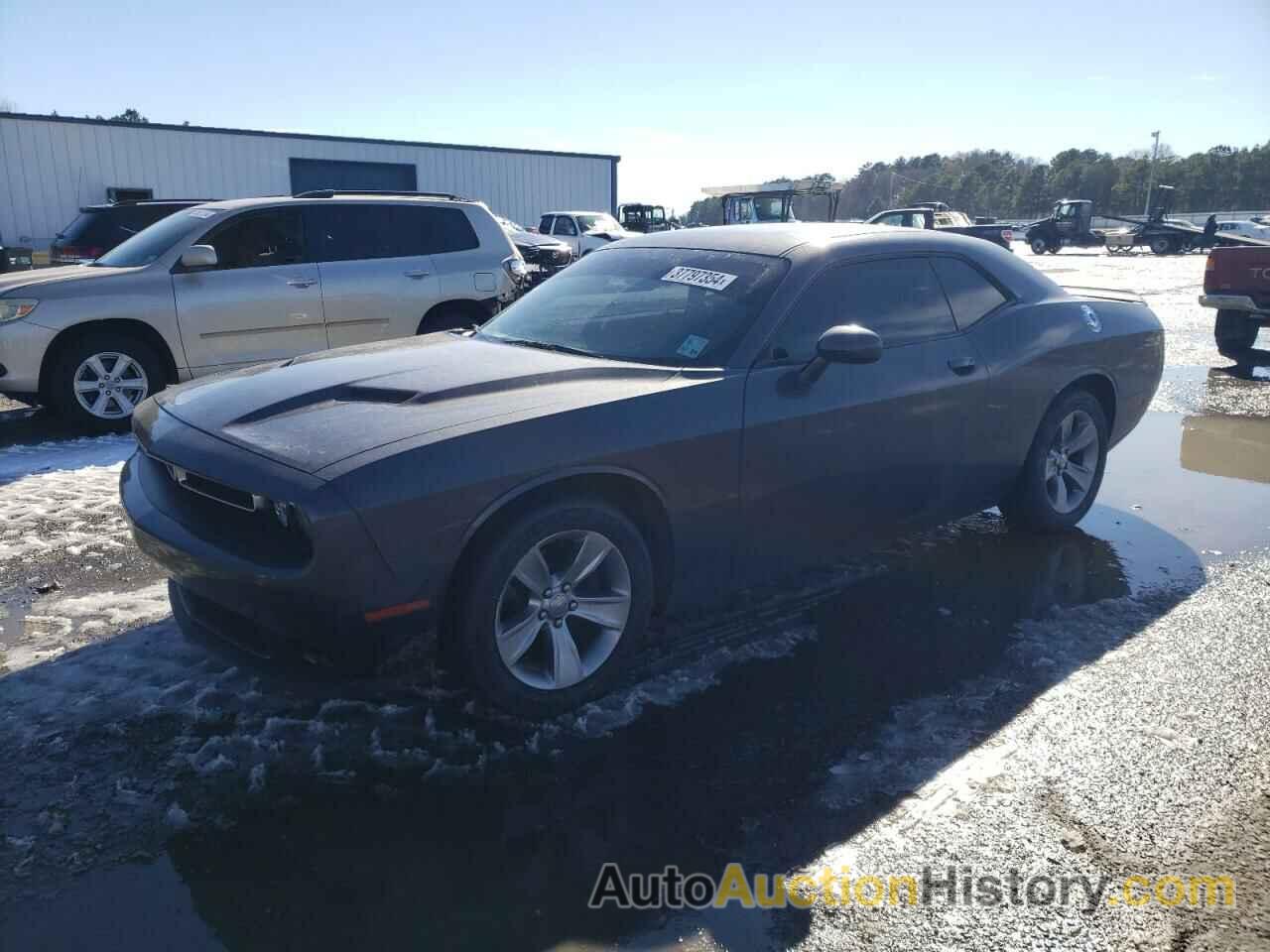 DODGE CHALLENGER SXT, 2C3CDZAG8JH242232