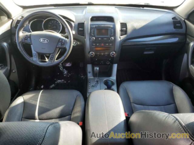 KIA SORENTO EX, 5XYKUDA21DG411685