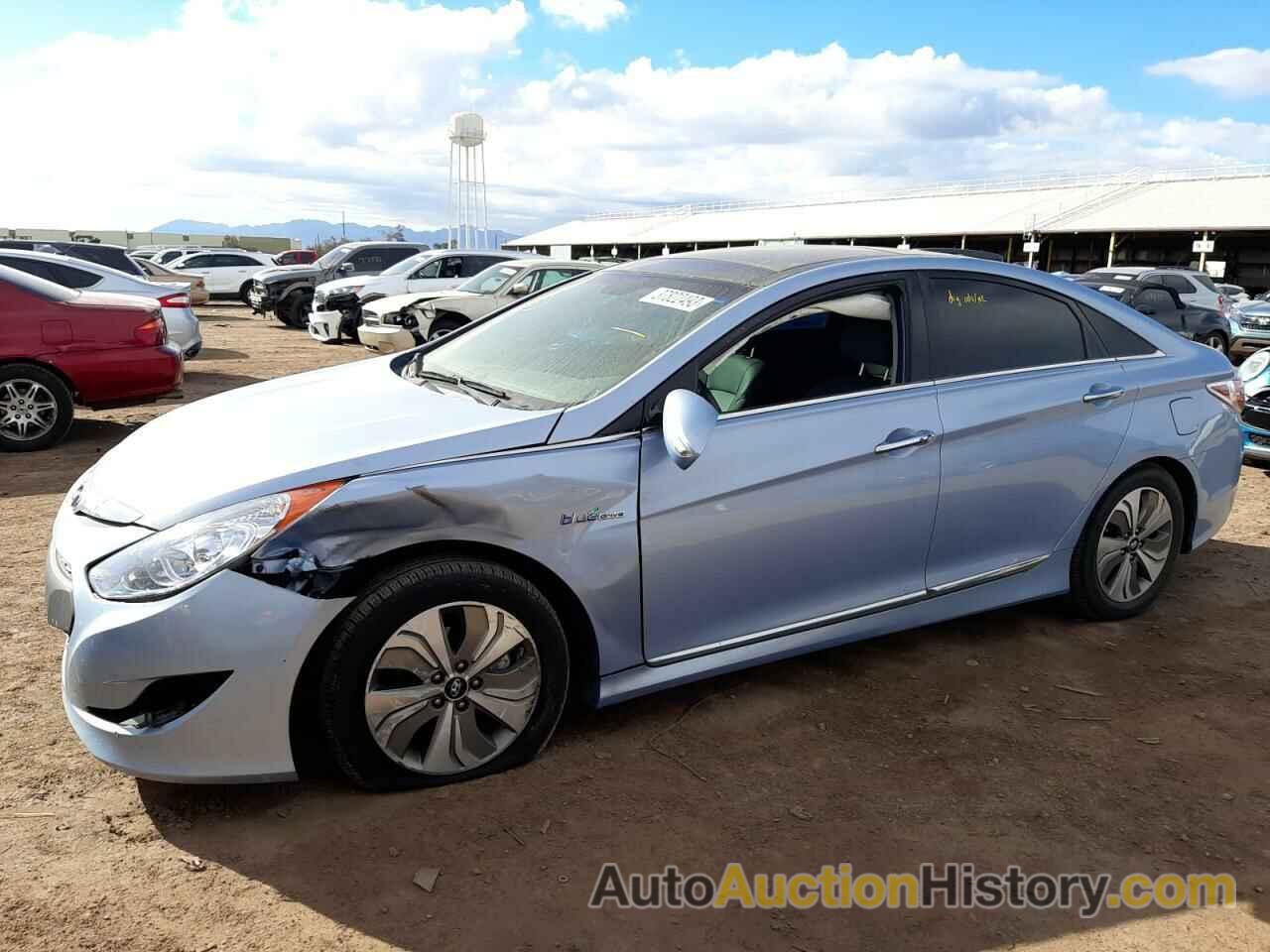 2015 HYUNDAI SONATA HYBRID, KMHEC4A42FA130107