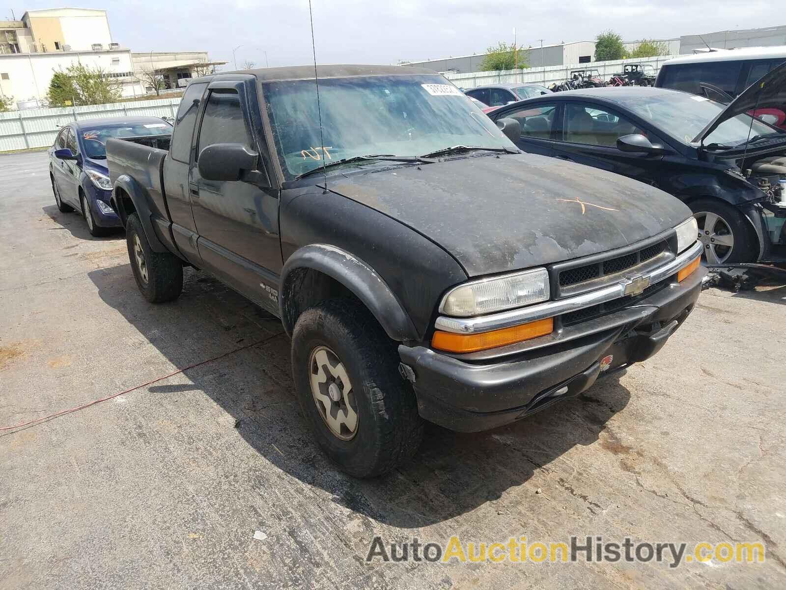 2001 CHEVROLET S TRUCK S1 S10, 1GCCT19W718142303