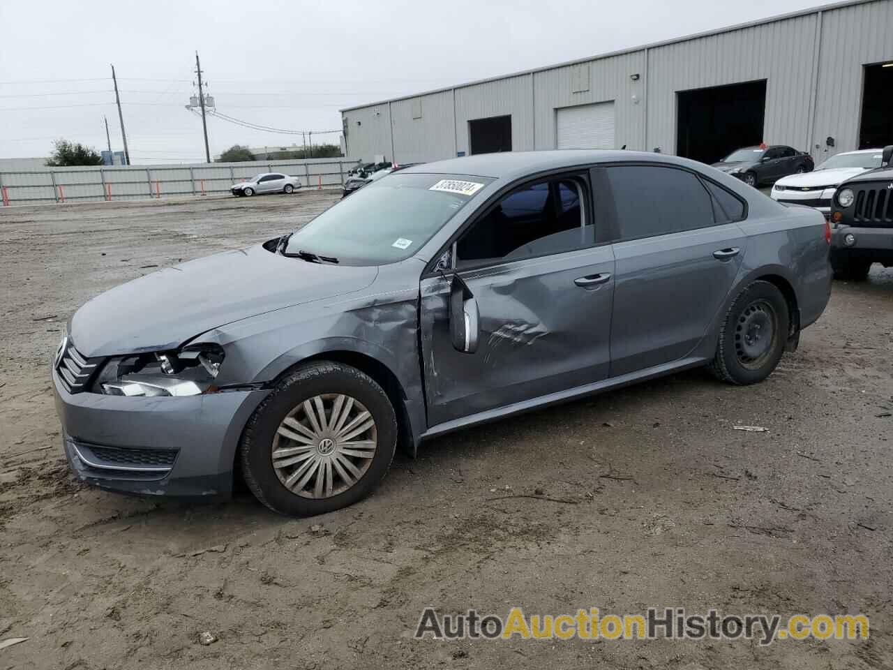 VOLKSWAGEN PASSAT S, 1VWAT7A35EC071761