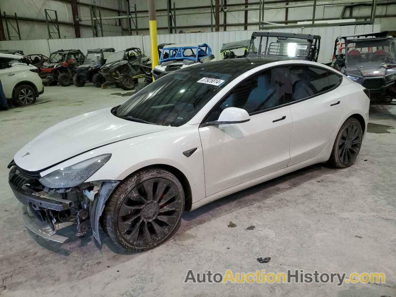 TESLA MODEL 3, 5YJ3E1EC3NF235234