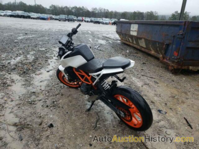 KTM MOTORCYCLE DUKE, MD2JPJ404LC272032