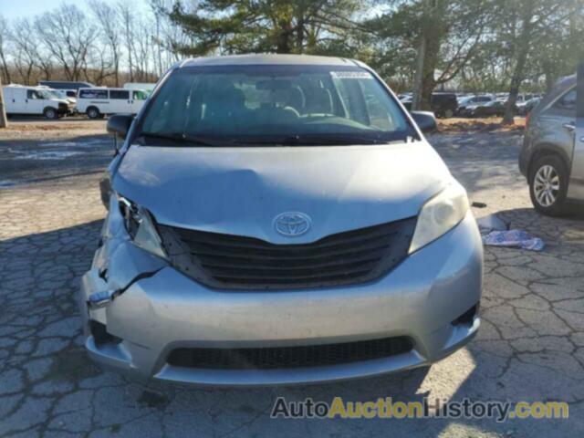 TOYOTA SIENNA BASE, 5TDKA3DCXBS006013