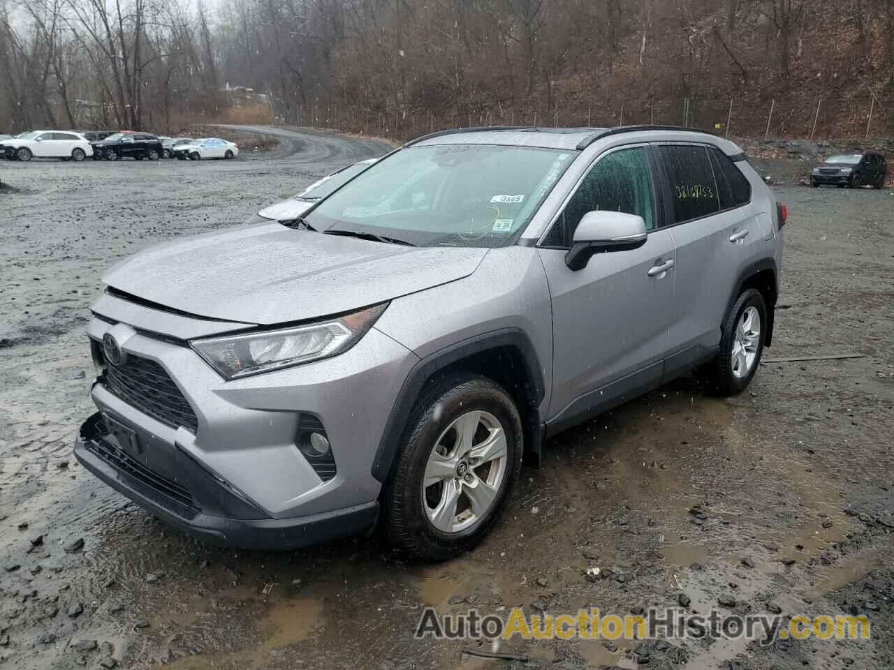 2019 TOYOTA RAV4 XLE, 2T3P1RFV2KC055889