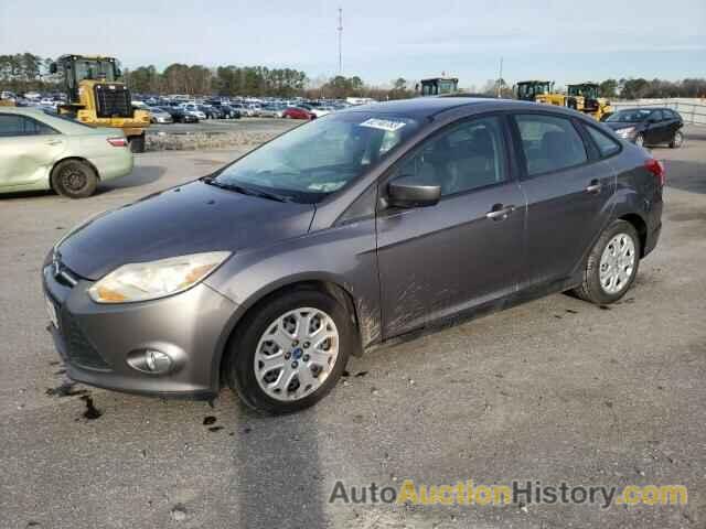 FORD FOCUS SE, 1FAHP3F21CL186357