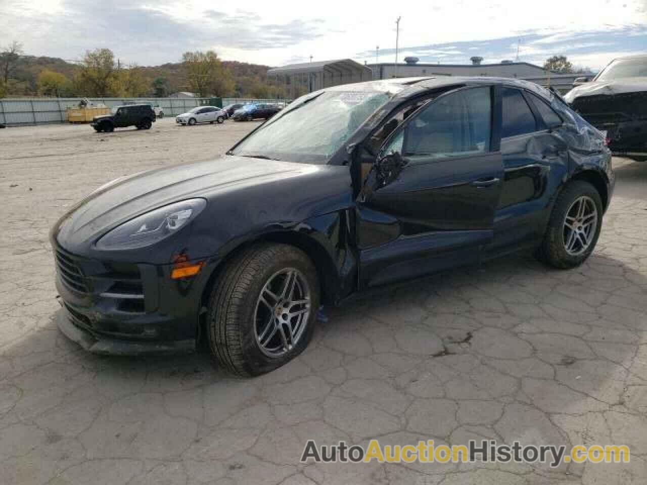 PORSCHE MACAN, WP1AA2A50KLB01210