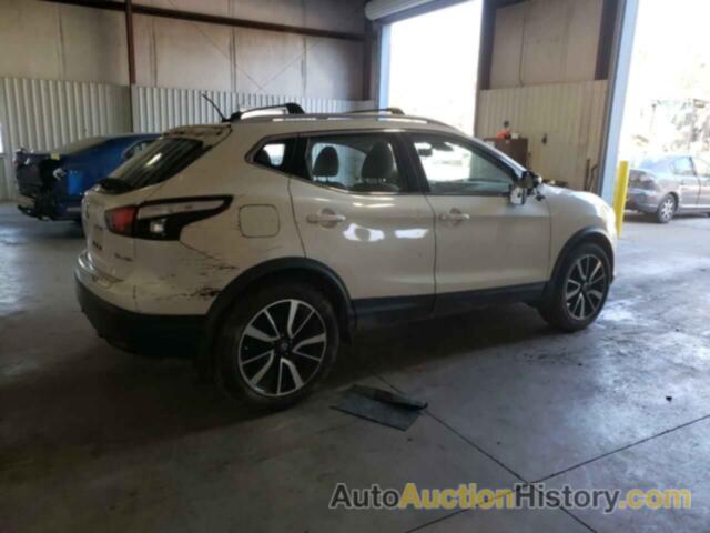 NISSAN ROGUE S, JN1BJ1CR2HW102014