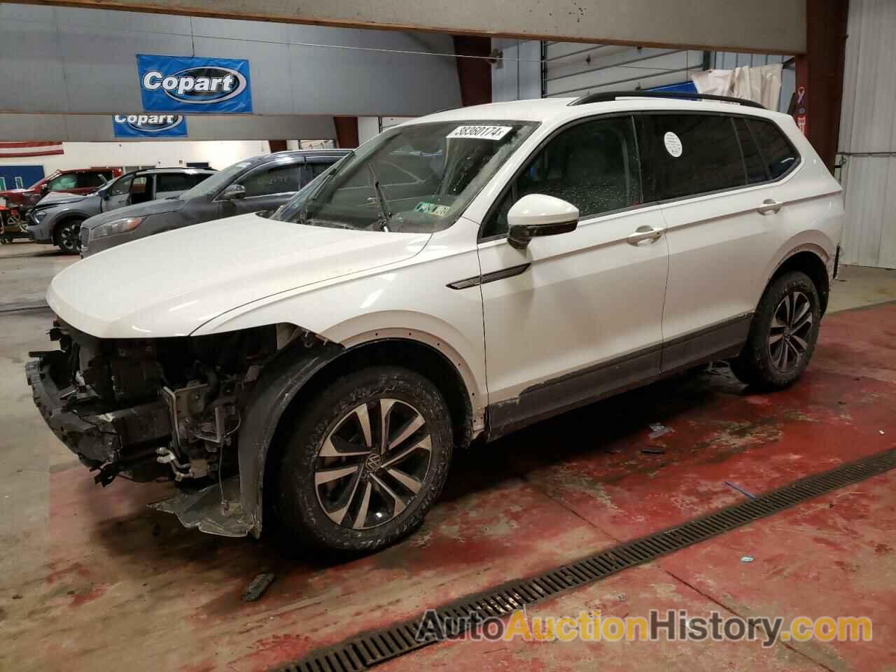 VOLKSWAGEN TIGUAN S, 3VVFB7AX6PM084472