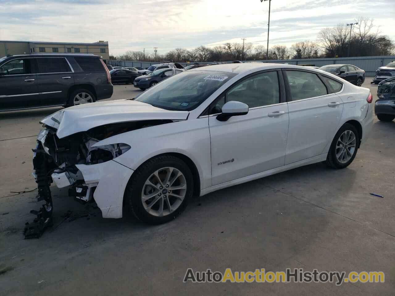 FORD FUSION SE, 3FA6P0LU2KR169675