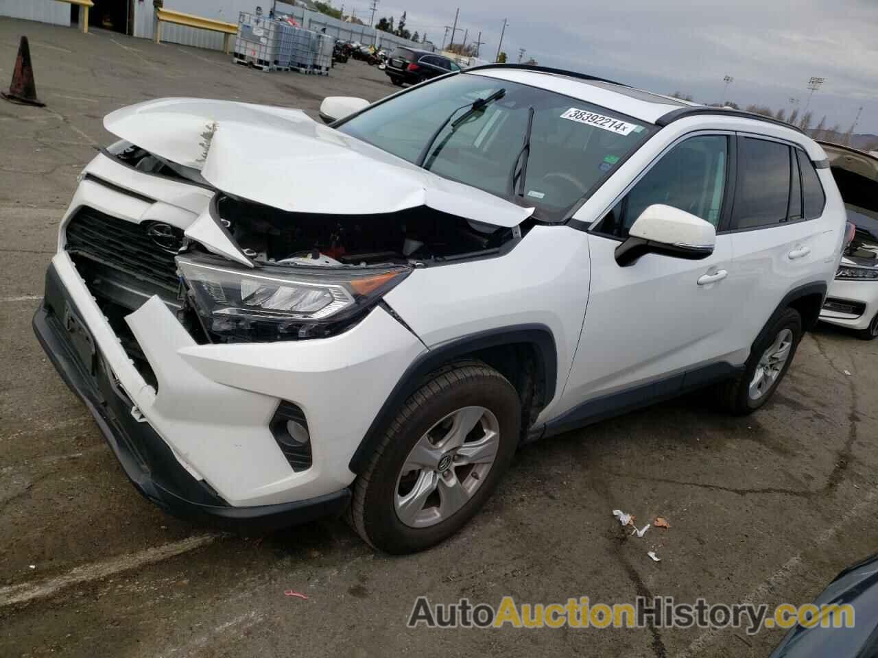 TOYOTA RAV4 XLE, 2T3W1RFV8KW006271