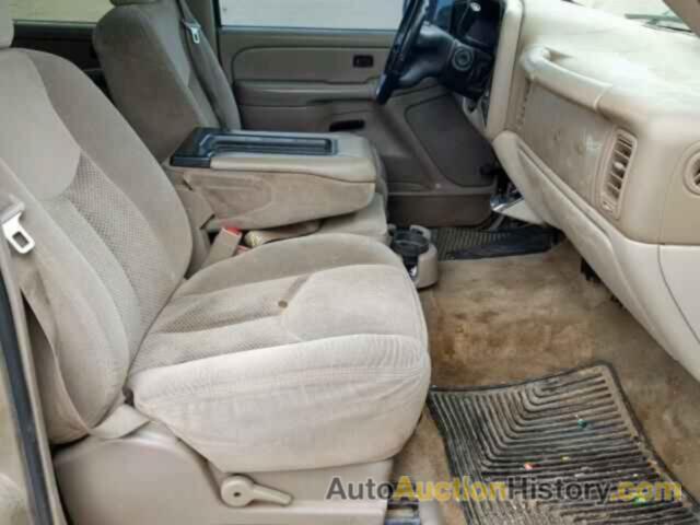 CHEVROLET SUBURBAN C1500, 1GNEC16Z95J201557