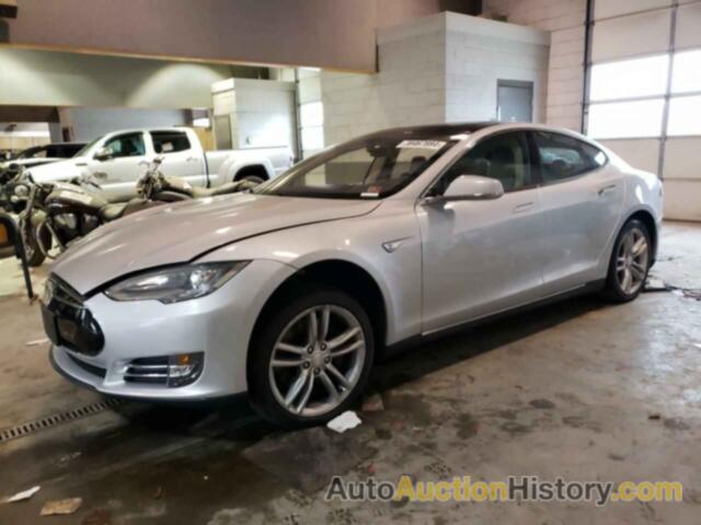 TESLA MODEL S, 5YJSA1CN3DFP13694