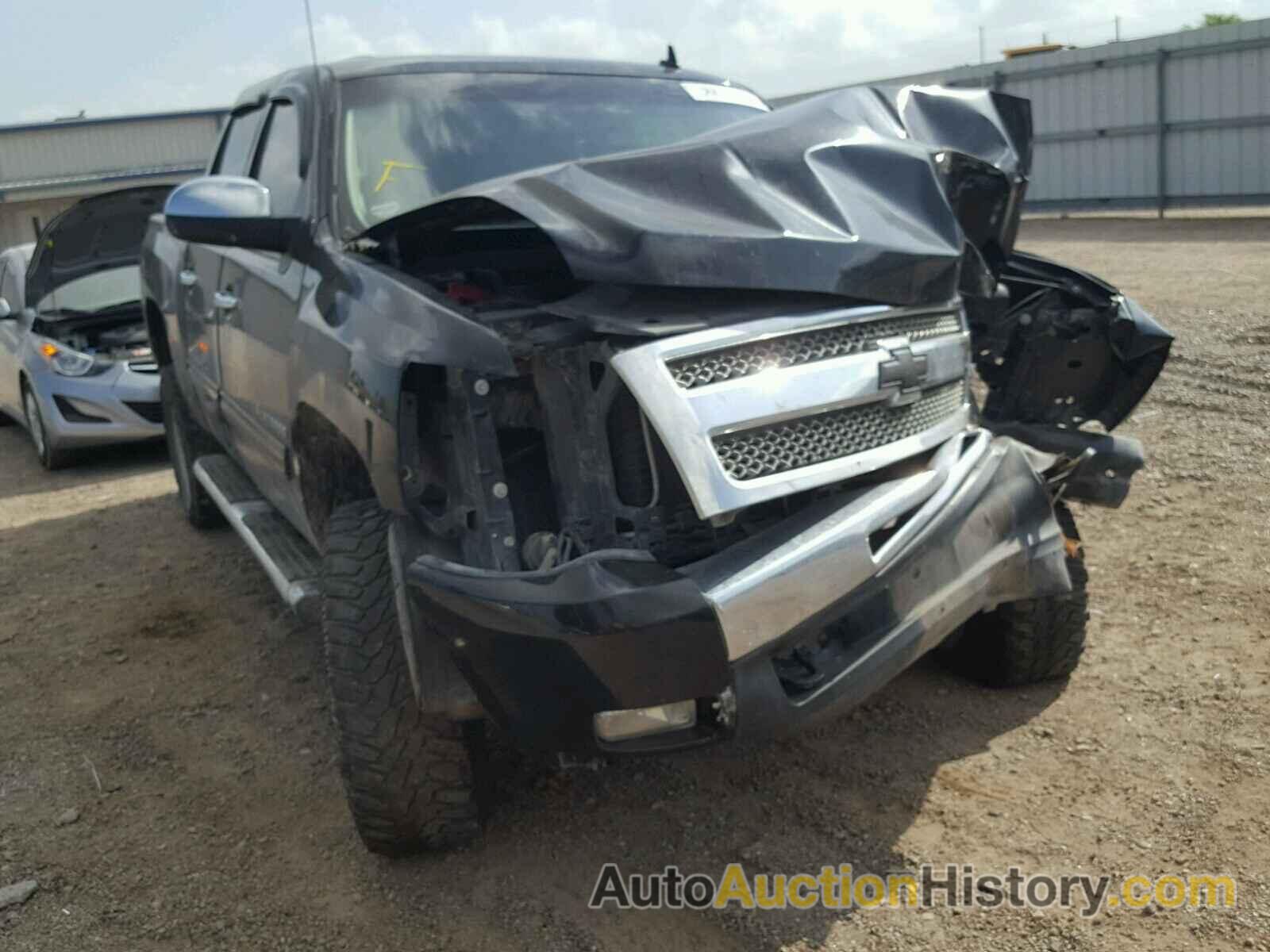 2011 CHEVROLET SILVERADO K1500 LT, 3GCPKSE32BG402351