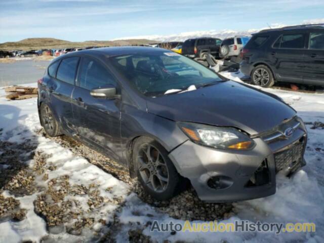 FORD FOCUS SE, 1FADP3K29DL382357