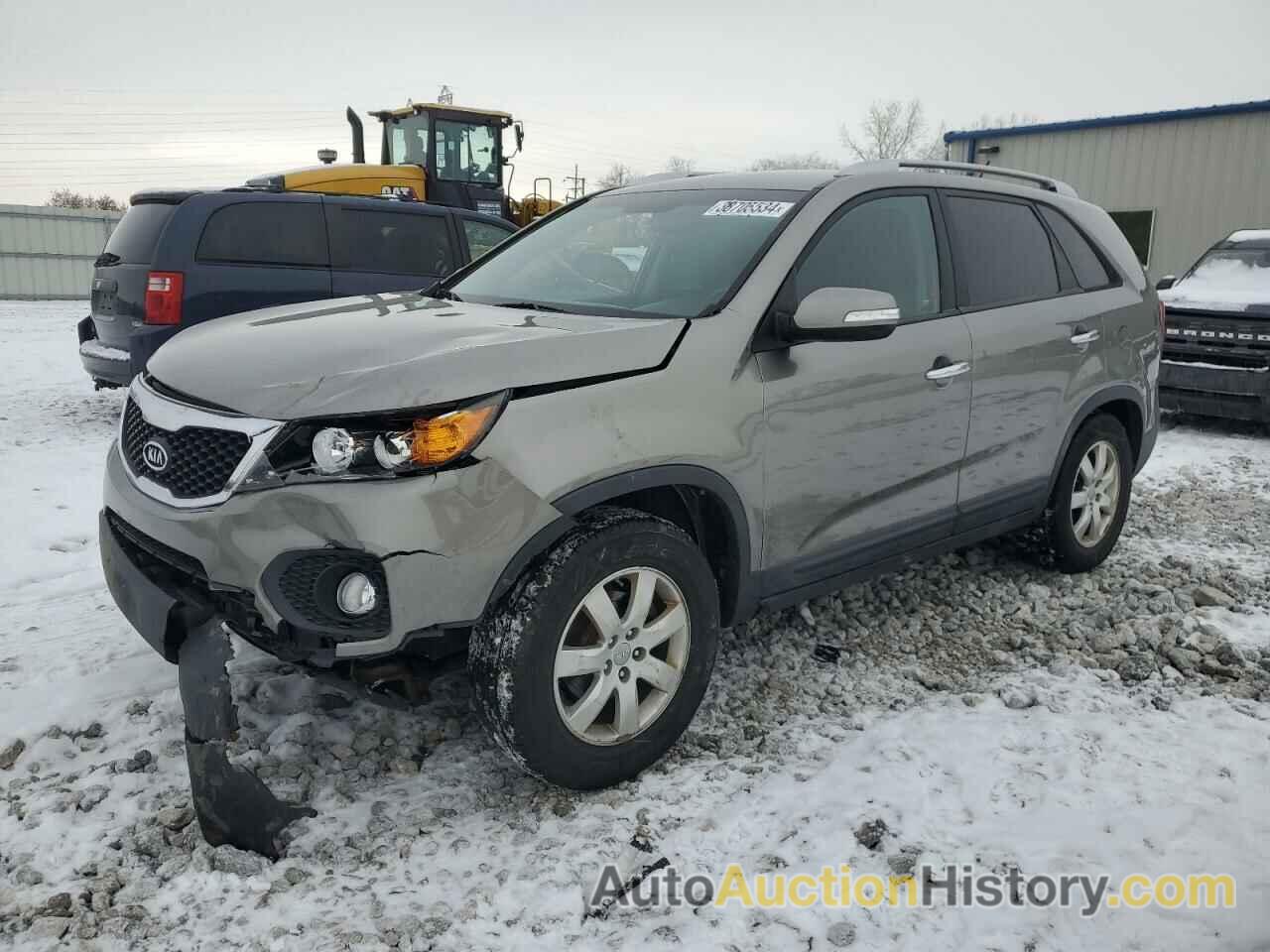 KIA SORENTO LX, 5XYKT4A62DG354497