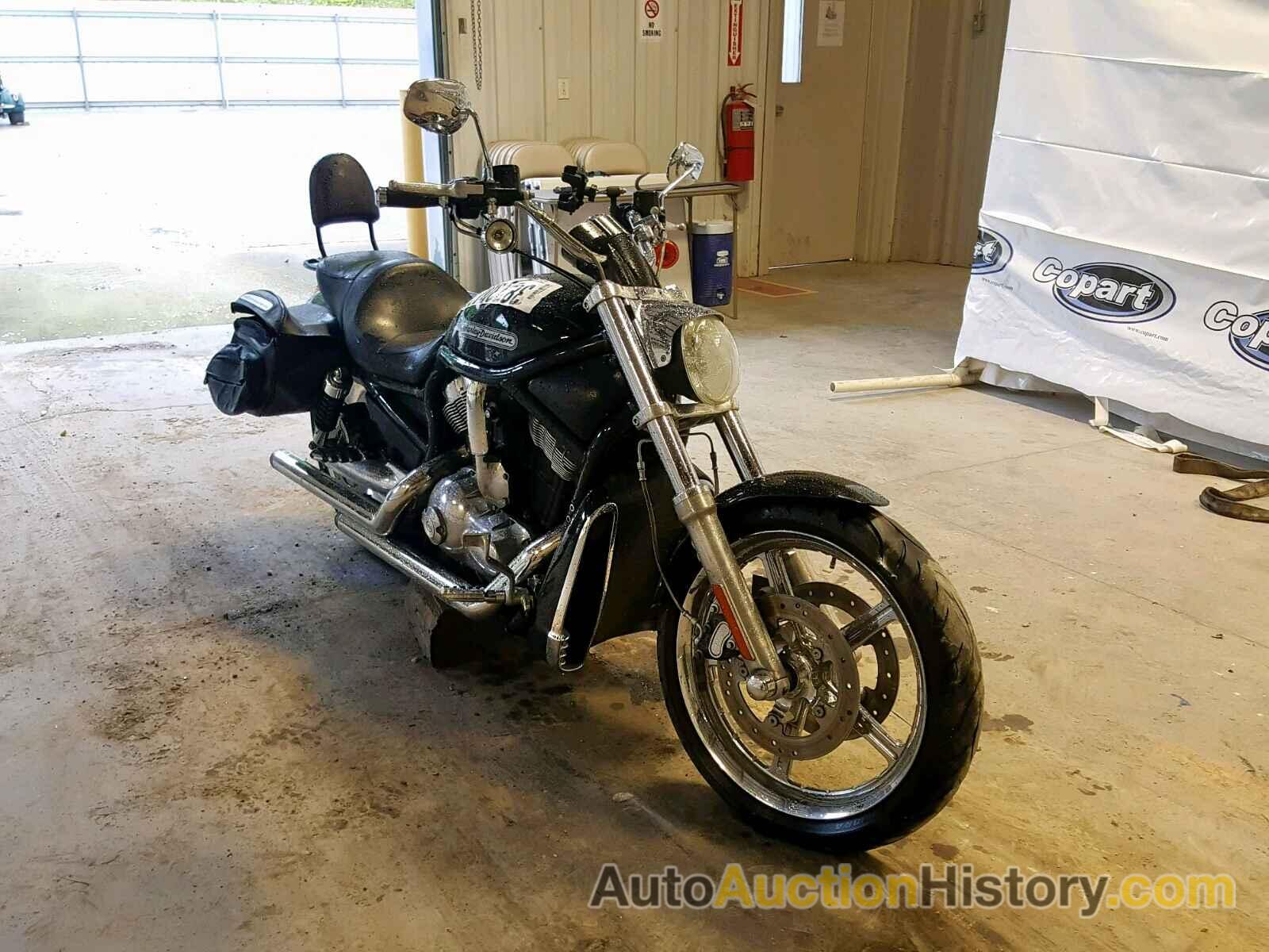 2004 HARLEY-DAVIDSON VRSCB, 1HD1HBZ134K811398