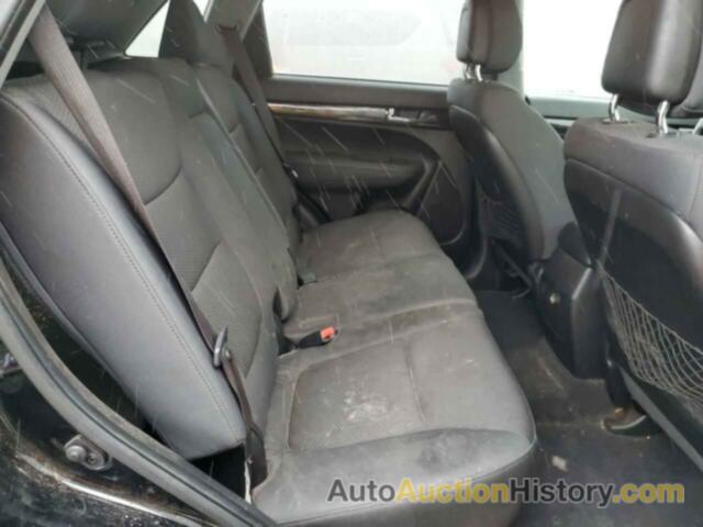 KIA SORENTO BASE, 5XYKT3A1XBG088156