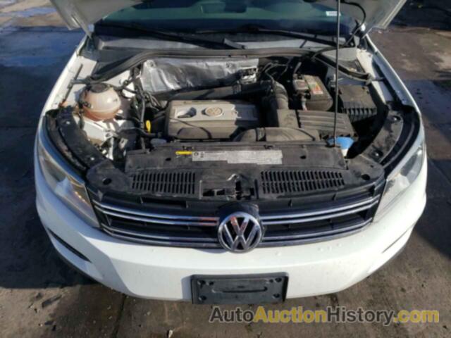 VOLKSWAGEN TIGUAN S, WVGBV7AX8HK051420