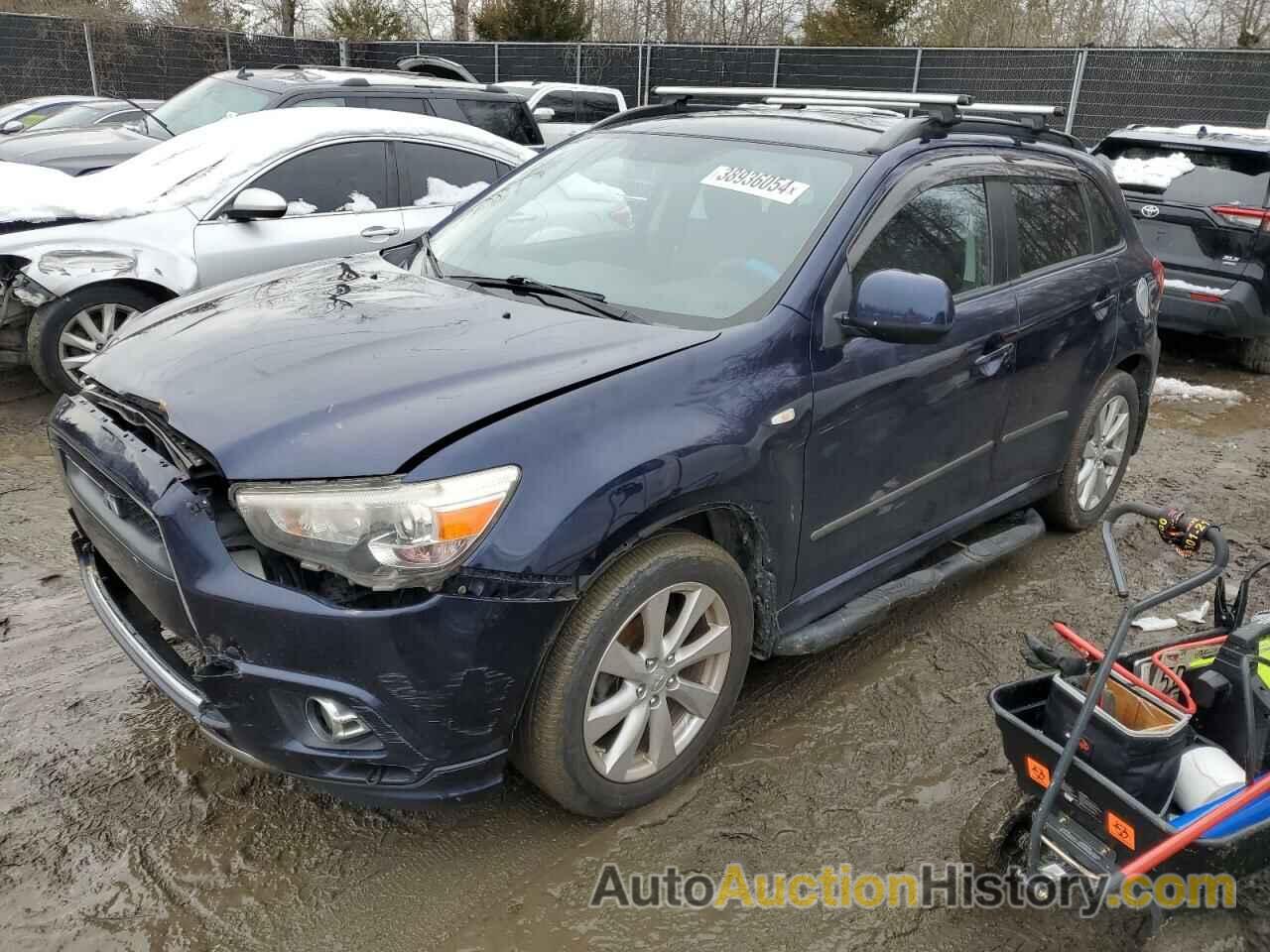 MITSUBISHI OUTLANDER SE, JA4AR4AU8CZ004911