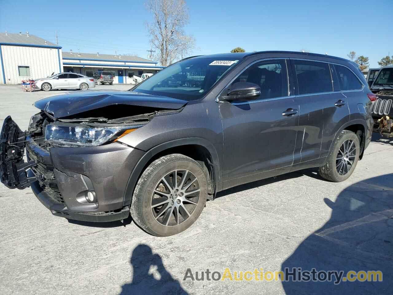 2017 TOYOTA HIGHLANDER SE, 5TDJZRFH1HS403554